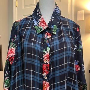 Mixed print button front tunic. 1X. Suzanne Betro. Never worn with tags. $94.